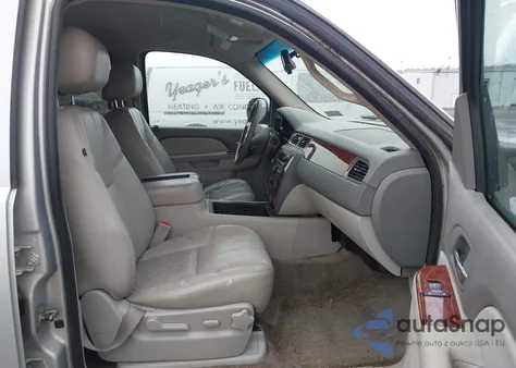 2010 Chevrolet Tahoe Lt из США, поврежденный, VIN 1GNUKBE05AR264142